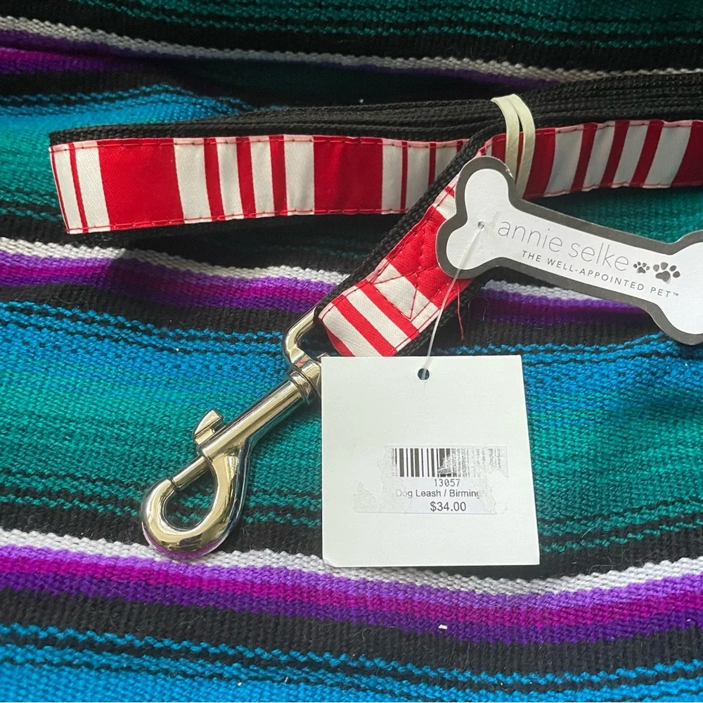 Annie Selke dog leash - red and white NWT